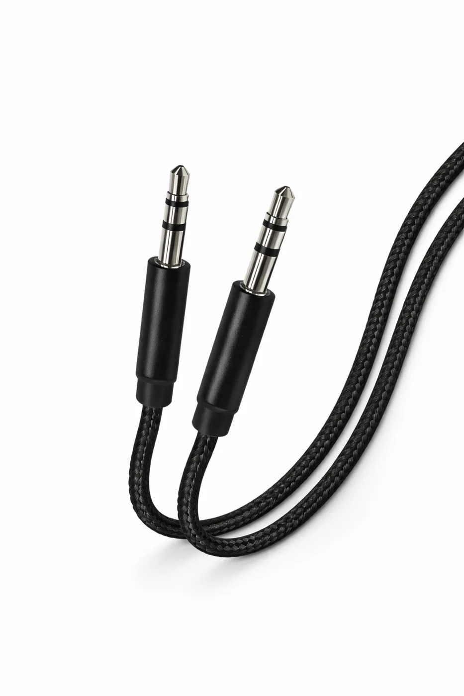Cable KRIEG Auxiliar de 1 metro de 3.5mm a 3.5mm